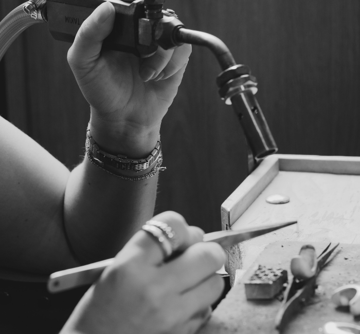 Elde üretilen sürdürülebilir gümüş takı modelleri - Linya Jewellery