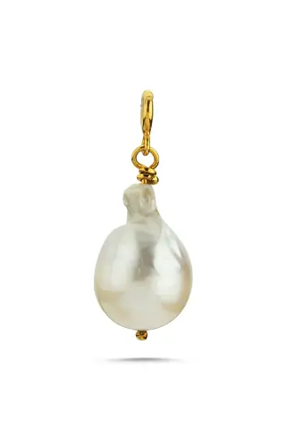 Barok İnci Charm beyaz zemin üzerinde önden görünüm, 925 ayar gümüş, 2.11 gr