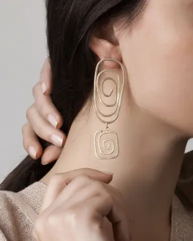 Geometrik Kare Spiral Küpe model üzerinde, 925 ayar gümüş, 12.68 gr